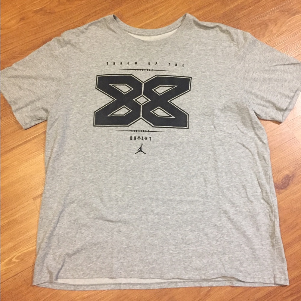 Men’s XXL shirt
